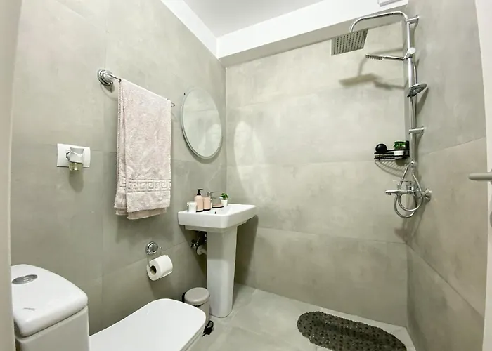 Three Doors Apartments, Papaya 1-bedroom * ティラナ